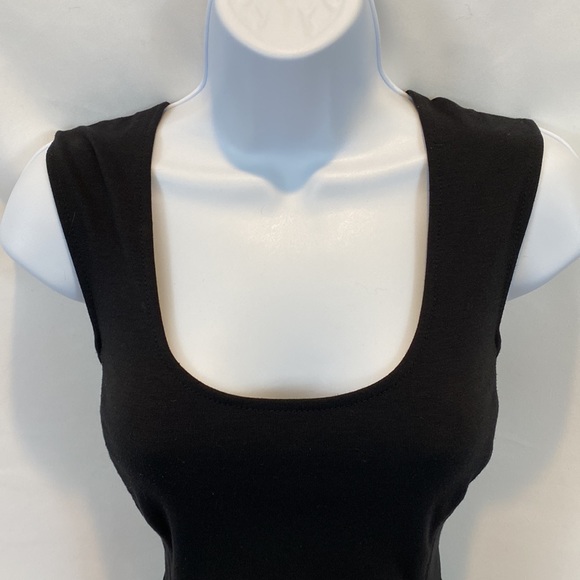 Banana Republic Bodycon sleeveless Little Black Dress in size SP PS Petite Small - Picture 2 of 11